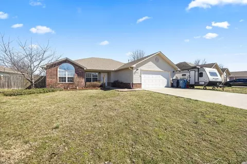 1523 William Ct, Siloam Springs, AR 72761