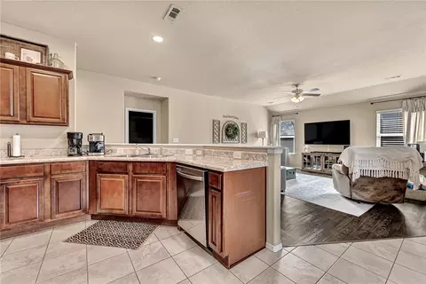 7229 Devonshire Ave, Springdale, AR 72762 photo 3