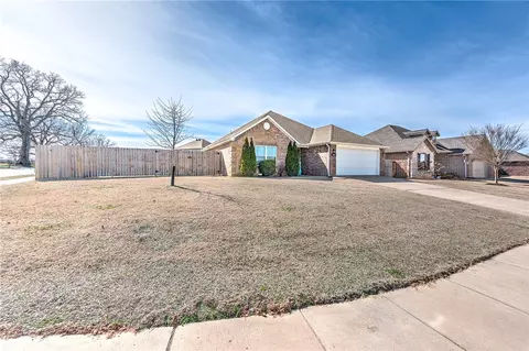 7229 Devonshire Ave, Springdale, AR 72762 photo 2