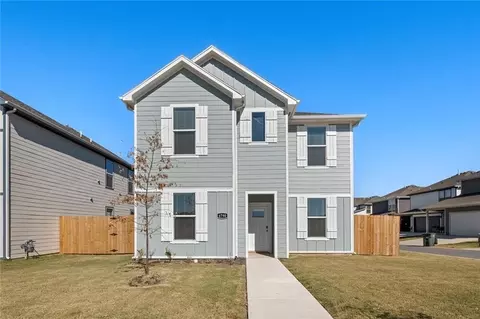4790 W Planetree St, Fayetteville, AR 72704