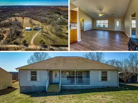 8883 Clyde Vaughn Rd, Harrison, AR 72601