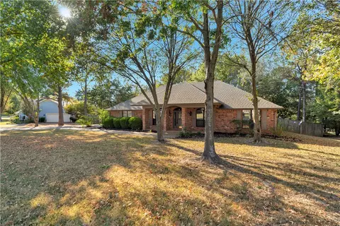 26 E 29th Cir, Fayetteville, AR 72701
