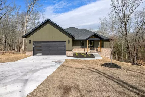 68 Caithness Dr, Bella Vista, AR 72715