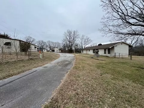 148 Salsbury Ln, Flippin, AR 72634