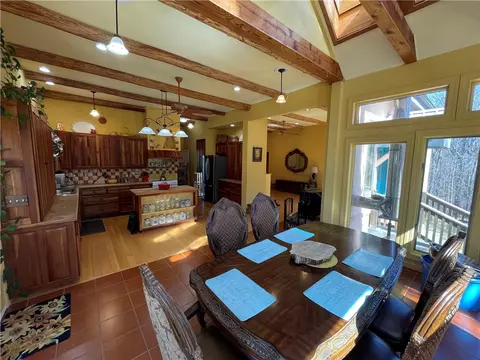 Dining - 462 Nc 2320, Jasper, AR 72641 photo 1 of 2