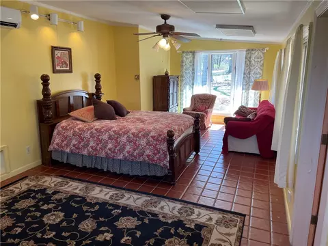 Bedroom - 462 Nc 2320, Jasper, AR 72641 photo 7 of 7