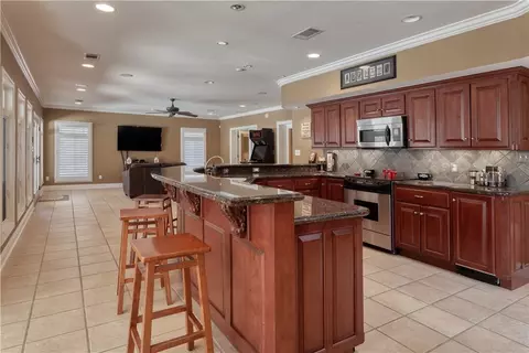 Kitchen - 1108 Kensington Way, Fort Smith, AR 72903 photo 6 of 7