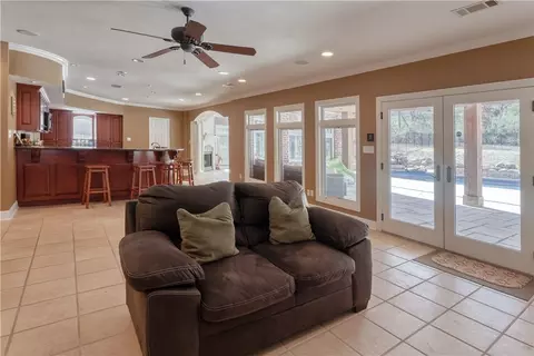 Living - 1108 Kensington Way, Fort Smith, AR 72903 photo 2 of 2