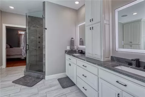Bath - 1108 Kensington Way, Fort Smith, AR 72903 photo 4 of 9