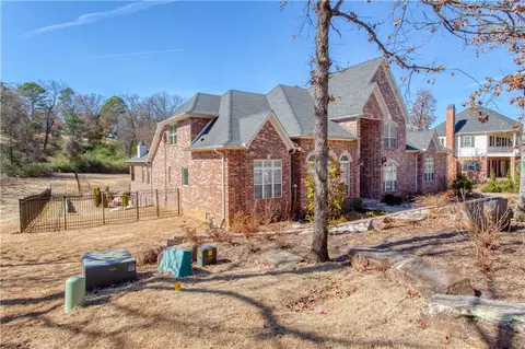 Exterior - 1108 Kensington Way, Fort Smith, AR 72903 photo 3 of 19