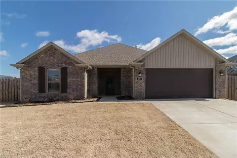 202 S Nightfall Ave, Farmington, AR 72730