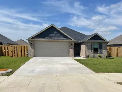 4312 Newton Ave, Fayetteville, AR 72704
