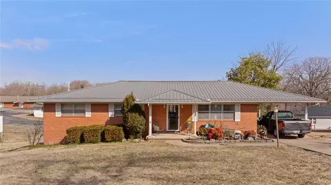 903 Sunset Ln, Harrison, AR 72601