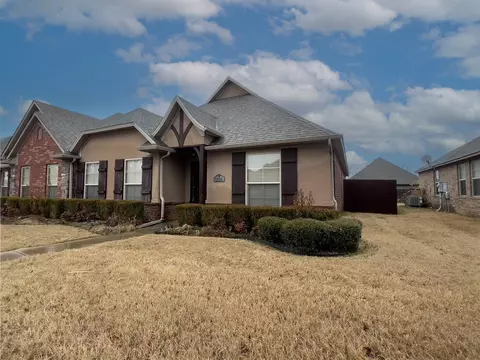 3200 Stonepoint Ave, Bentonville, AR 72713