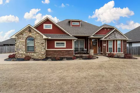 1704 Shelby St, Pea Ridge, AR 72751