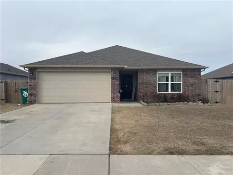 1650 Eveningshade Ln, Centerton, AR 72719