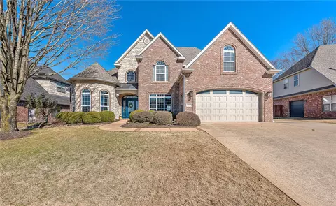 6817 Shadow Valley Rd, Rogers, AR 72758