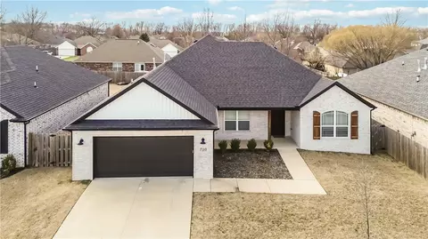 710 Copper St, Lowell, AR 72745 photo 3