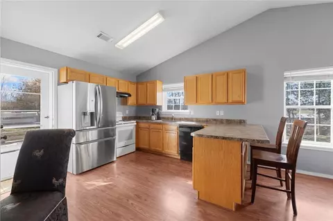 Kitchen - 4387 Mellow Ln, Harrison, AR 72601 photo 1 of 2
