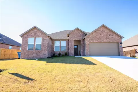 2105 Hahn St, Pea Ridge, AR 72751