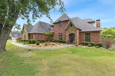 2767 Altus Dr, Fayetteville, AR 72703