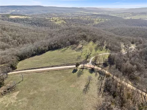 704 Green Hill Rd, Harrison, AR 72601