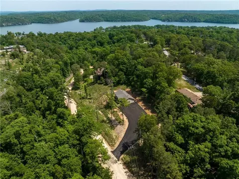 8073 Dolphin Cir, Rogers, AR 72756