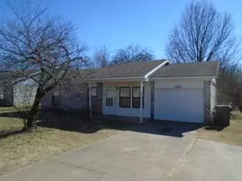 3502 W Olive St, Rogers, AR 72756