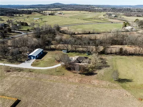 284 W Bowen Blvd, Goshen, AR 72735