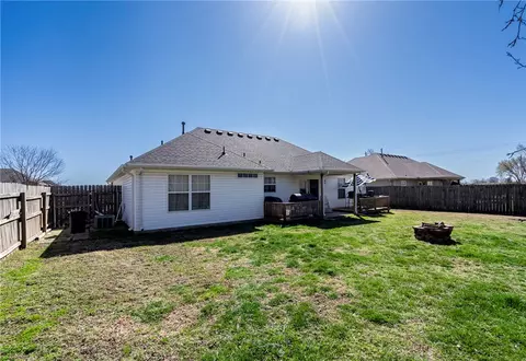 561 Bonanza St, Centerton, AR 72719 photo 7