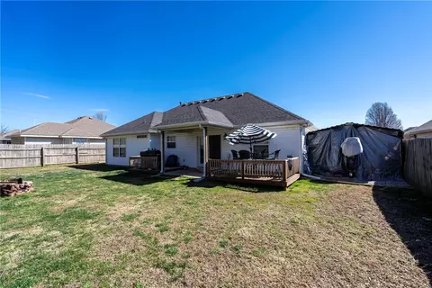 561 Bonanza St, Centerton, AR 72719 photo 5