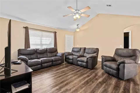 561 Bonanza St, Centerton, AR 72719 photo 9