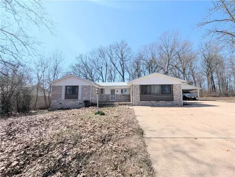 216 Prestonwood St, Harrison, AR 72601