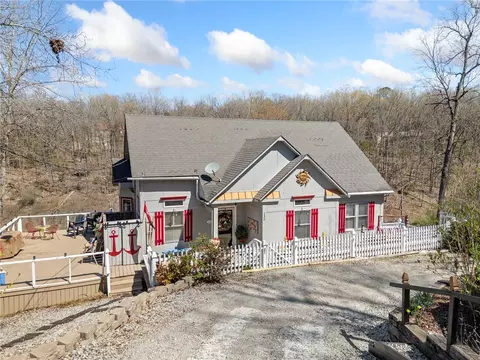130 S Sandot Ln, Bull Shoals, AR 72619