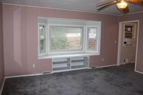 Living - 7010 Limestone Ln, Harrison, AR 72601 photo 1 of 1