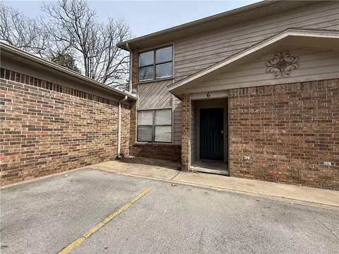 2728 Kantz Dr #6, Fayetteville, AR 72703
