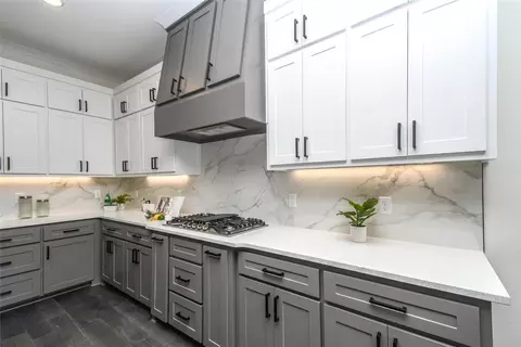 Kitchen - 440 Rainforest Loop, Centerton, AR 72719 photo 7 of 9