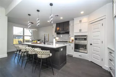 Kitchen - 430 Rainforest Loop, Centerton, AR 72719 photo 1 of 10