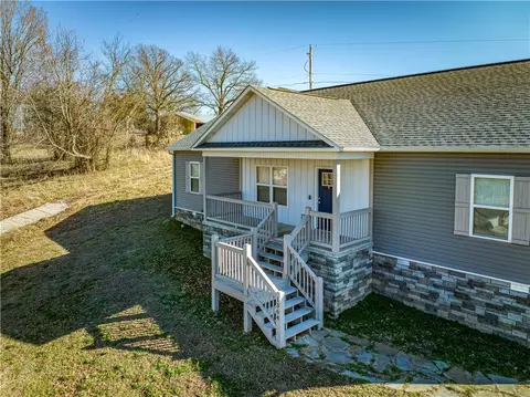 1364 Iris Cv, Harrison, AR 72601 photo 3