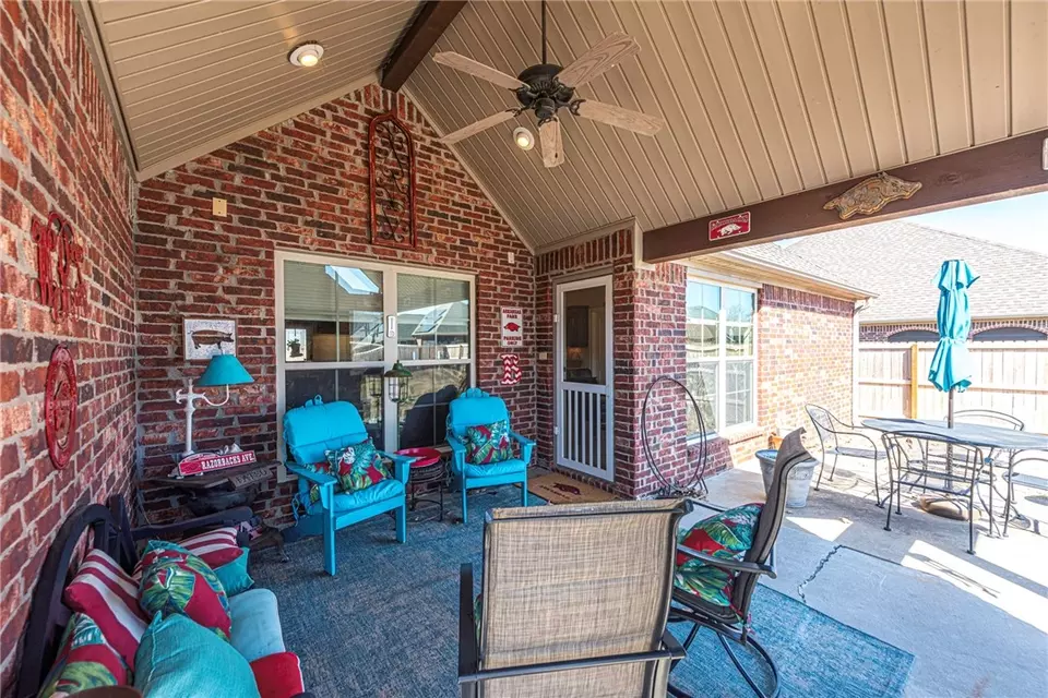 Exterior - 3903 W Owl Creek Pl, Fayetteville, AR 72704 photo 4 of 10