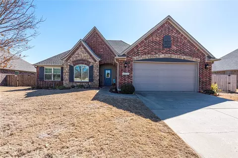 Exterior - 3903 W Owl Creek Pl, Fayetteville, AR 72704 photo 1 of 10
