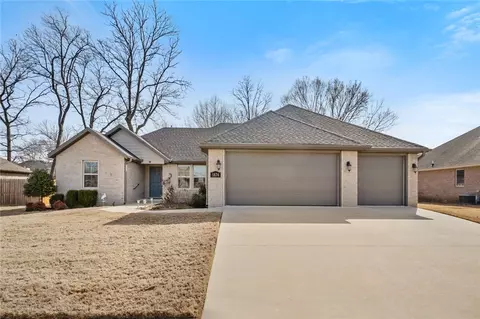 1874 S Harding Pl, Fayetteville, AR 72701
