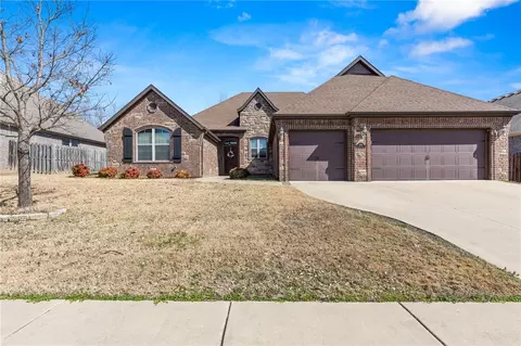 3656 Lalique Ln, Fayetteville, AR 72704