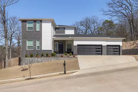 2352 N Windswept Ln, Fayetteville, AR 72703