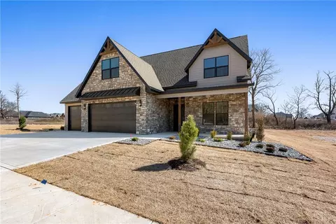 3620 Bridger Ln, Bentonville, AR 72712
