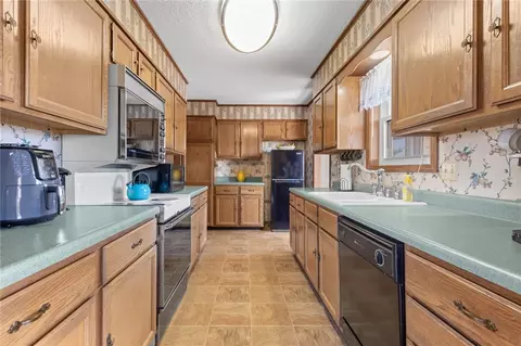 202 Chickadee St, Harrison, AR 72601 photo 9