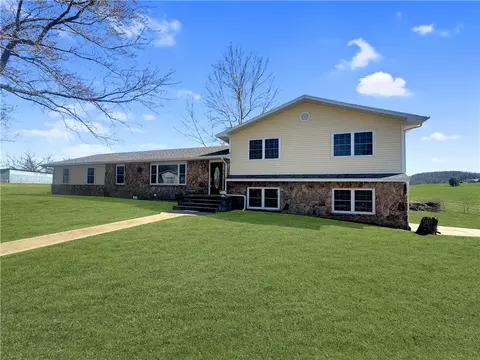 189 Cedar Rd, Harrison, AR 72601