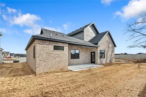 Exterior - 1831 Peacock Rd, Centerton, AR 72719 photo 5 of 6