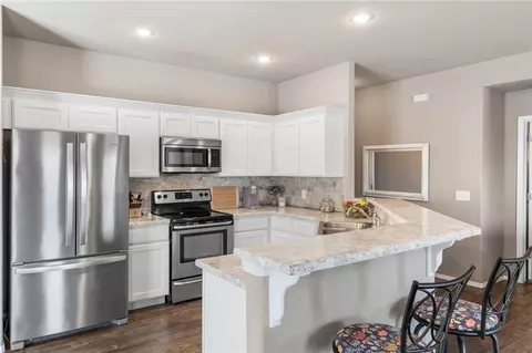 Kitchen - 3825 Baltic St, Springdale, AR 72762 photo 2 of 3