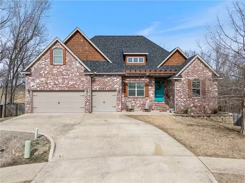 4205 NE Cascade Cv, Bentonville, AR 72712